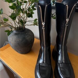 Steve Madden Black Leather Zipper Boots